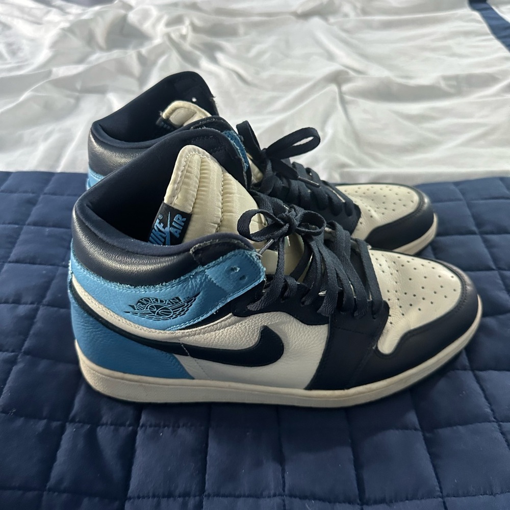 Jordan Retro 1 Obsidian